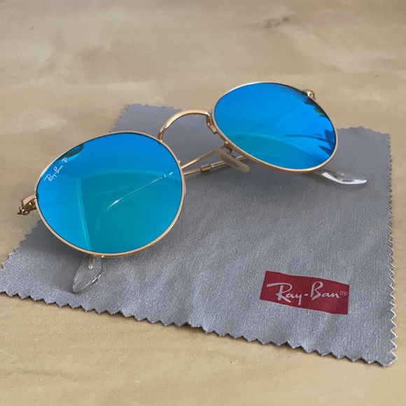 Ray Ban round metal polarized women’s sunglasses, gold frame, blue flash lenses - Picture 12 of 12